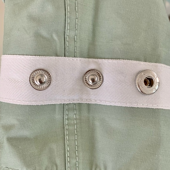 Hunter Women’s Refined Waterproof Garden Jacket / Sage Green - Picture 4 of 14